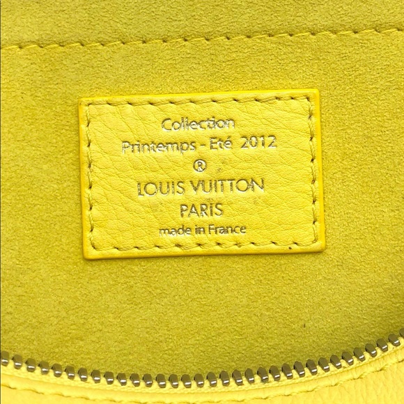 Louis Vuitton 💯Authentic Juane Yellow Springtime! - Picture 9 of 10